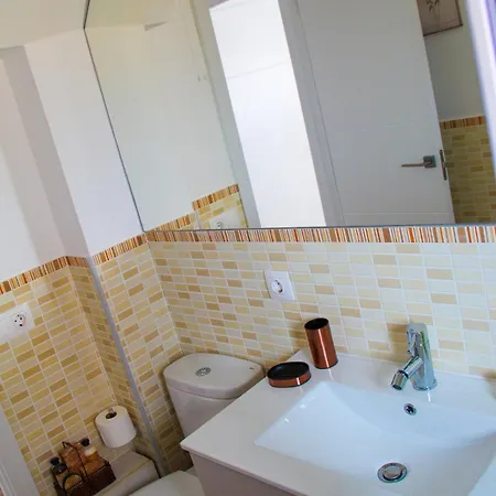Skyline Alicante, Modern Flat First Beach Line Apartment Alicante