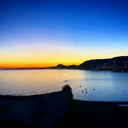 Apartment Skyline Alicante, Modern Flat First Beach Line Alicante